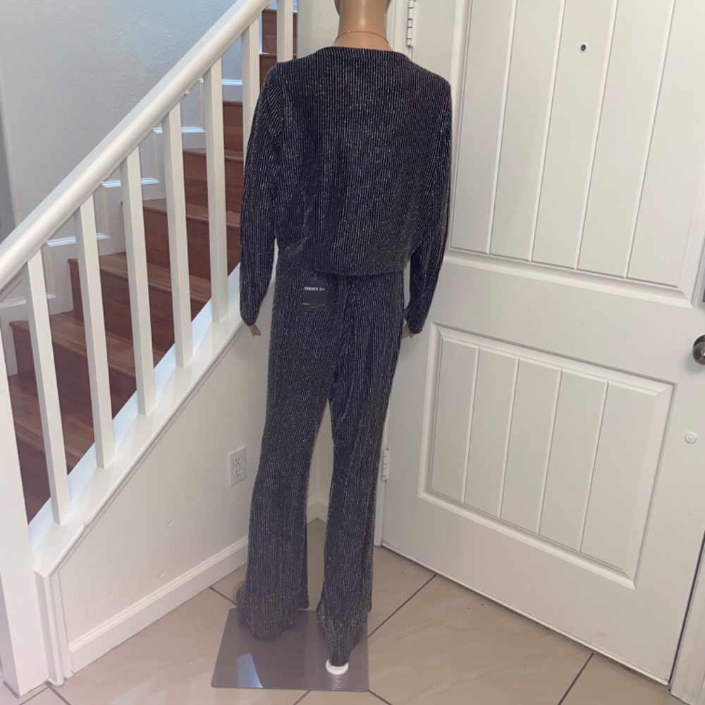 NWT Forever 21 Black with Silver Metallic Stripes Pant Set - Picture 3 of 4